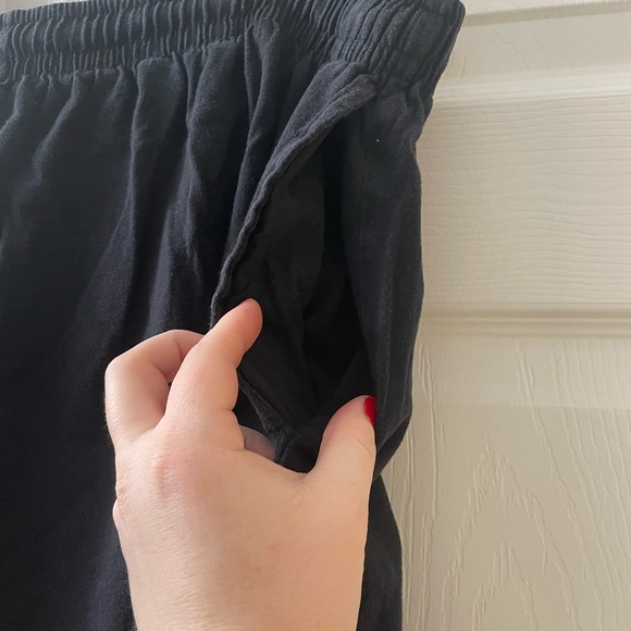 Open trails black drawstring shorts - Picture 5 of 6